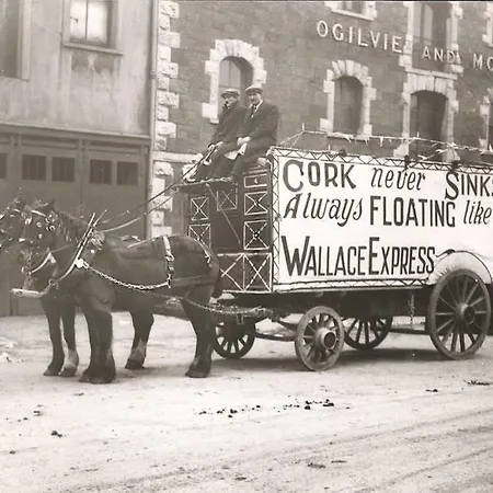 Creedons Traditional Irish Welcome Bed & Breakfast Cork